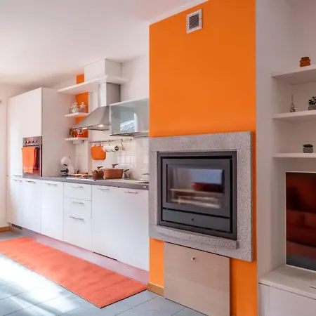 Happy Guest - Casa Alpi Orange *